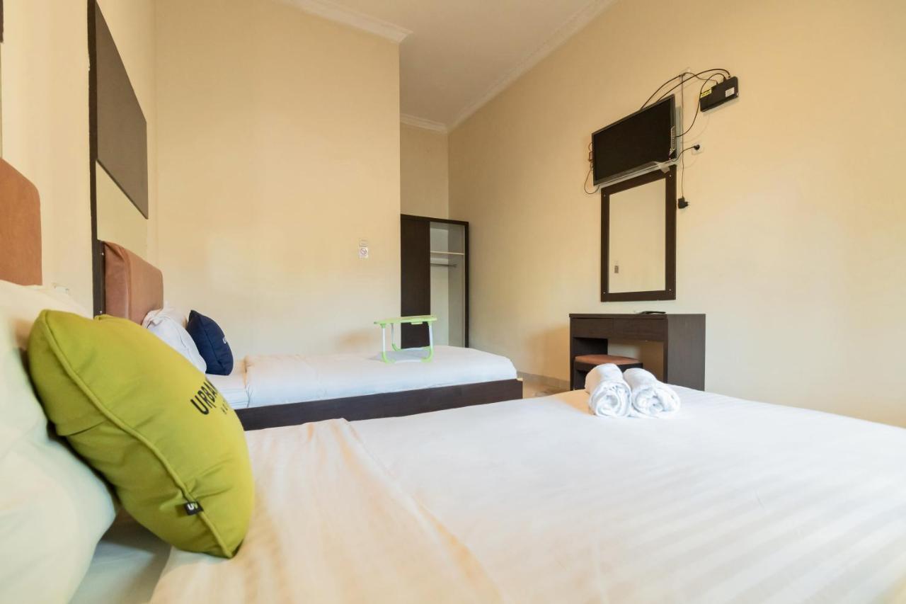 Urbanview Hotel Nugraha Palembang By Reddoorz Exterior photo
